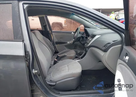 2013 Hyundai Accent Gls z USA, uszkodzony, nr VIN KMHCT4AE1DU307144